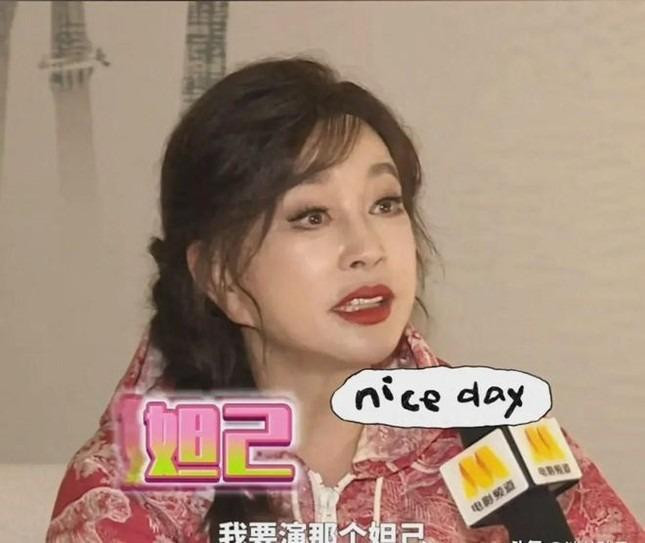 Luu Hieu Khanh bi che khap mang xa hoi