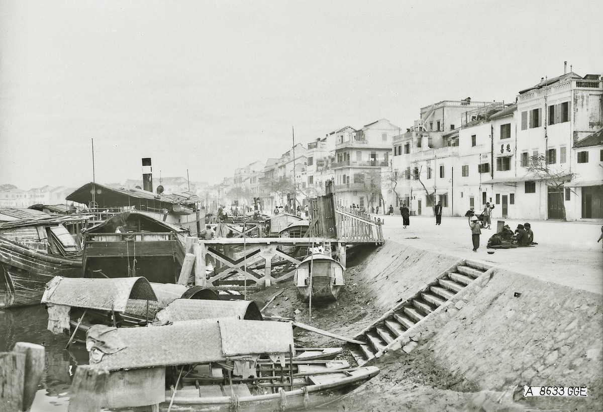 Trên bến Quảng Đông. Ảnh: Manhhai / Flickr.