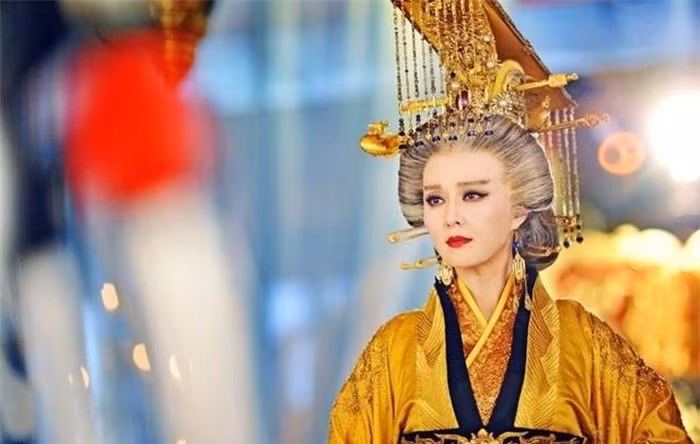 Nam nhan vua tai vua sac nhung van bi Vo Tac Thien ghet, vi sao?