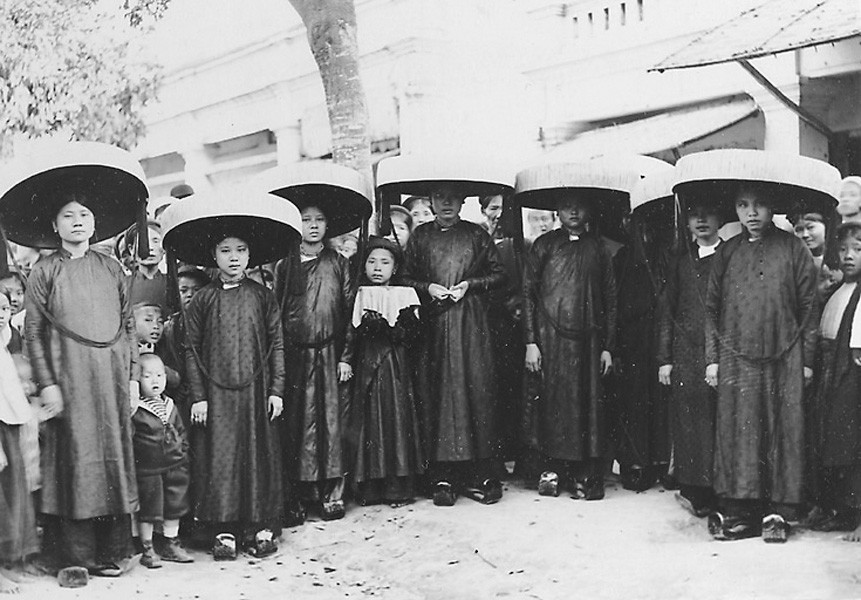 Đời sống ở miền Bắc Việt Nam 100 năm trước qua ống kính người Pháp - Hình 11 Doi song o mien Bac Viet Nam 100 nam truoc qua ong kinh nguoi Phap-Hinh-11