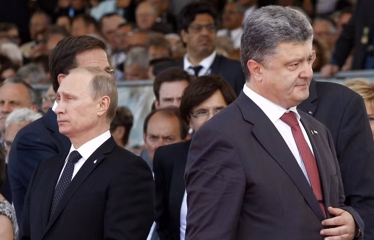 Tổng thống Ukraine Poroshenko "ngó lơ" Tổng thống Putin tại lễ kỷ niệm ngày chiến thắng ở Normandy, Phát ngày 6/6/2014.