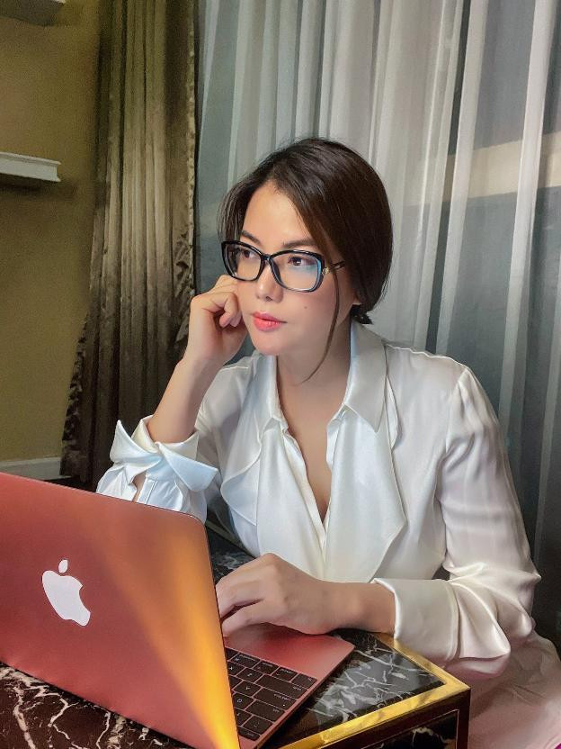 Sao lam dep: Tuoi 45, lam the nao xinh non nhu Truong Ngoc Anh?-Hinh-3