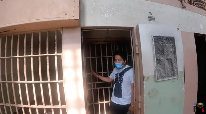 Lanh gay xem Khoa Pug review nha tu khet tieng o My-Hinh-6