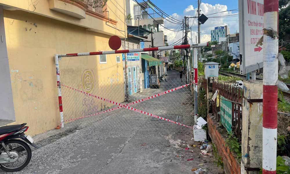 Dai gia dinh 15 F0 trong hem nho o TP.HCM chien thang COVID-19