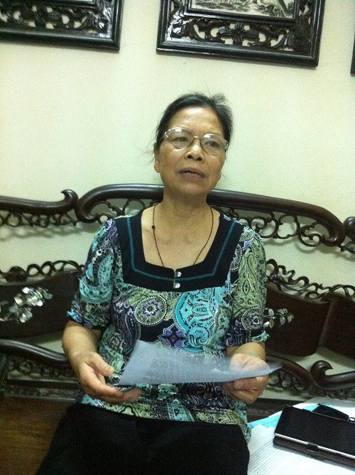 Mẹ nạn nhân Huyền chia sẻ với phóng viên Kiến Thức về những bức xúc của gia đình.