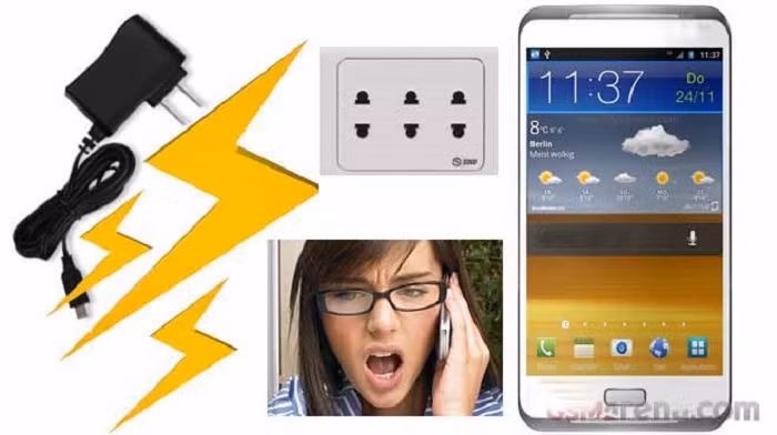 TS Đặng Hoài Bắc - Trưởng khoa Kỹ thuật điện tử (Học viện Công nghệ Bưu chính viễn thông) cho biết, không chỉ iPhone mà bất kỳ dòng điện thoại nào cũng có thể gây nguy hiểm nếu sử dụng không đúng cách hoặc linh kiện của bộ sạc không đảm bảo, không rõ nguồn gốc.