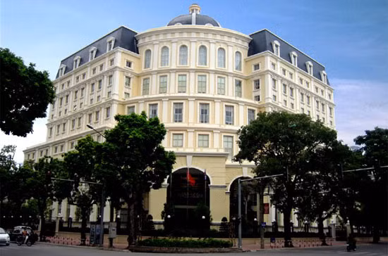 Trụ sở của Bộ Tài chính trên phố Trần Hưng Đạo, Hà Nội.