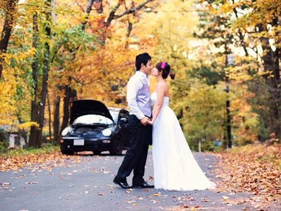 Tuy trải qua rất nhiều sóng gió, nhưng sau mỗi lần như vậy, tình yêu của họ lại lớn dần thêm. Và tình yêu ấy đã đang có những kết quả tốt đẹp khi mới đây cặp đôi này đã cùng nhau thực hiện bộ ảnh cưới Bốn mùa vô cùng lãng mạn và ngọt ngào tại những nước họ đã đi qua. Ảnh: Người Đưa Tin.