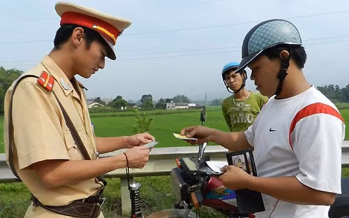 Bắt đầu xử phạt xe không chính chủ từ năm 2014.