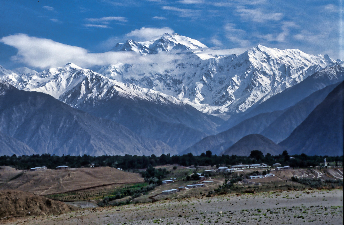 Phong cảnh Nanga Parbat, ngọn núi cao thứ 9 thế giới (8.126 mét), nằm ở sườn Tây dãy núi Himalaya thuộc khu vực Gilgit-Baltistan của Pakistan.