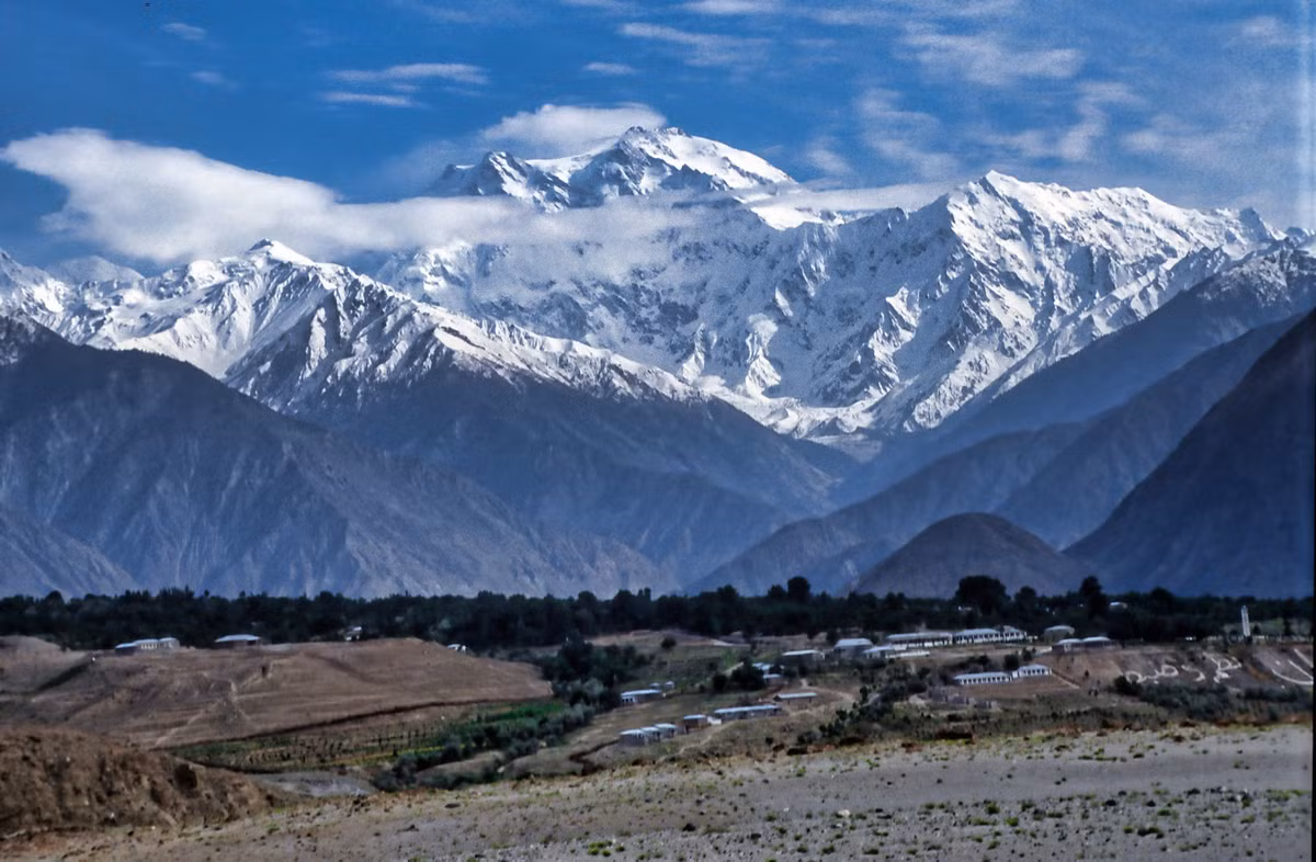 Phong cảnh Nanga Parbat, ngọn núi cao thứ 9 thế giới (8.126 mét), nằm ở sườn Tây dãy núi Himalaya thuộc khu vực Gilgit-Baltistan của Pakistan.