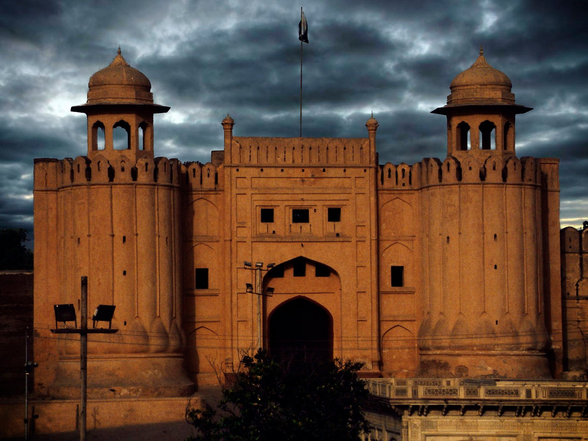 Pháo đài Lahore, một di tích lịch sử nổi tiếng của thành phố Lahore.