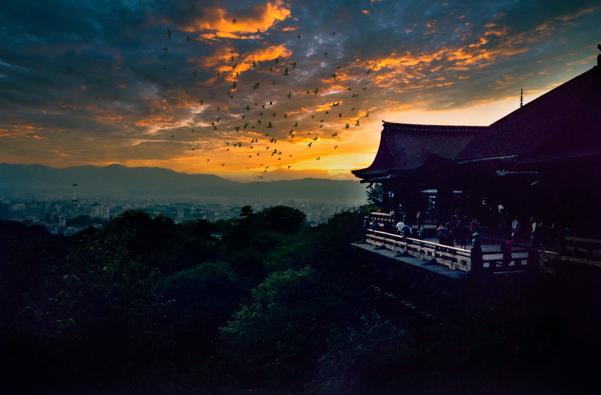 Cảnh hoàng hôn ở chùa Kiyomizu-dera (Thanh Thủy Tự), 18/10/1990.