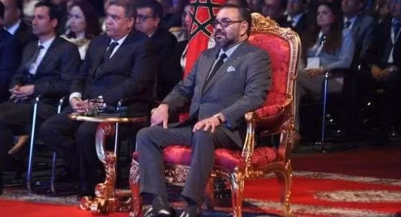 Vị trí thứ 6: Phần lớn tài sản của Quốc vương Mohammed VI đến từ việc sở hữu Công ty Đầu tư Quốc gia Monaco - đầu tư vào các quốc gia châu Phi, ngành ngân hàng, viễn thông và năng lượng tái tạo.