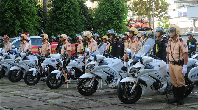 “Nếu địa phương nào, lực lượng công an để tội phạm hoạt động, không quản lý địa bàn, đối tượng, không triệt xóa tội phạm để nhân dân phản ánh; khi xử lý xong, chúng tôi sẽ tiến hành kiểm điểm, kỷ luật đối với các cán bộ ở địa phương đó”- đại tá Nơi nói.
