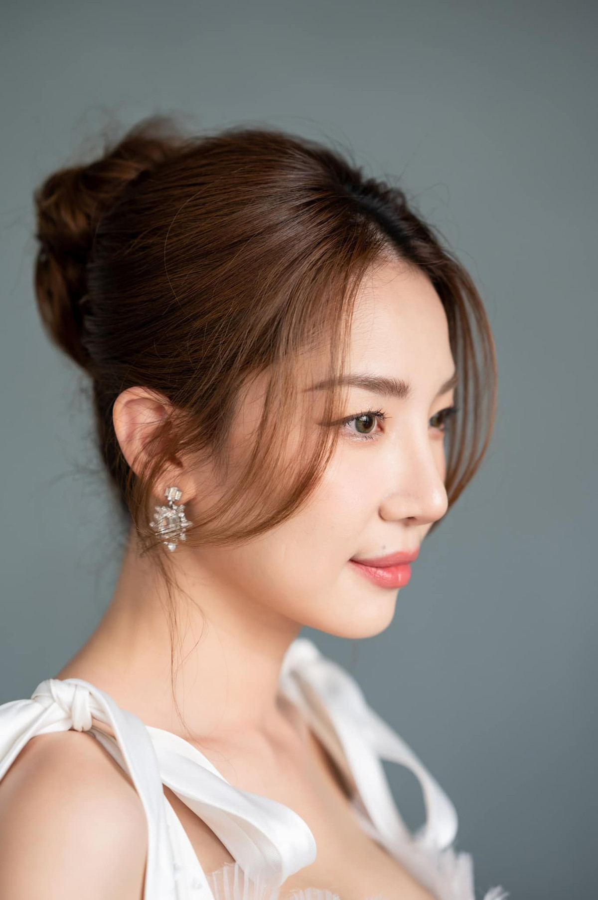 Minh Khuê “Thương ngày nắng về”: “Ngoài đời tôi đa nhân cách” Minh Khue “Thuong ngay nang ve”: “Ngoai doi toi da nhan cach”