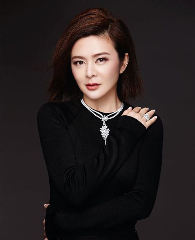 Cuoc song co doc cua my nhan “van nguoi me” so huu 1.500 ty dong-Hinh-4