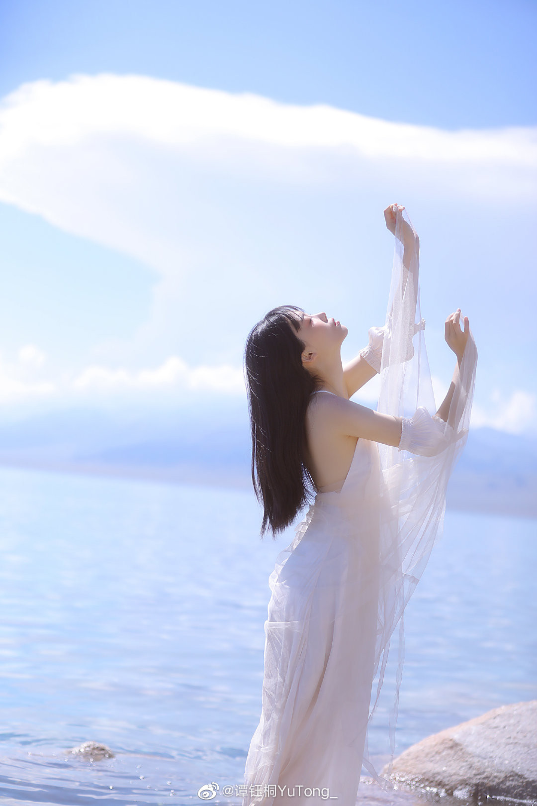 Thiếu nữ Trung Quốc xinh đẹp diện váy cánh chuồn đi biển - Hình 3 Thieu nu Trung Quoc xinh dep dien vay canh chuon di bien-Hinh-3