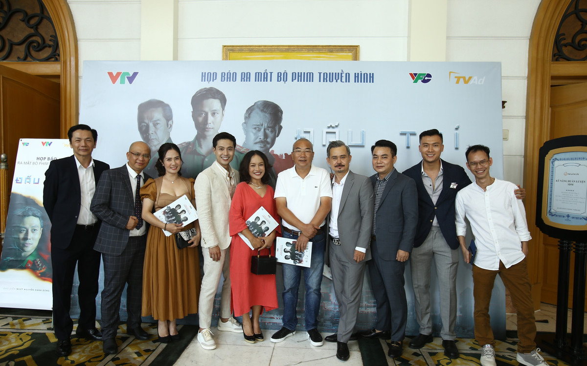 Dieu it biet ve dien vien Xuan Phuc - trinh sat dien trai trong Dau tri-Hinh-2