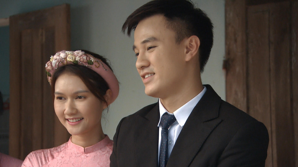 Điểm danh những cặp phi công - chị đẹp “hot” nhất màn ảnh Việt - Hình 4 Diem danh nhung cap phi cong - chi dep “hot” nhat man anh Viet-Hinh-4