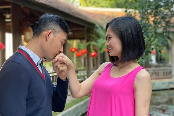 Điểm danh những cặp phi công - chị đẹp “hot” nhất màn ảnh Việt Diem danh nhung cap phi cong - chi dep “hot” nhat man anh Viet