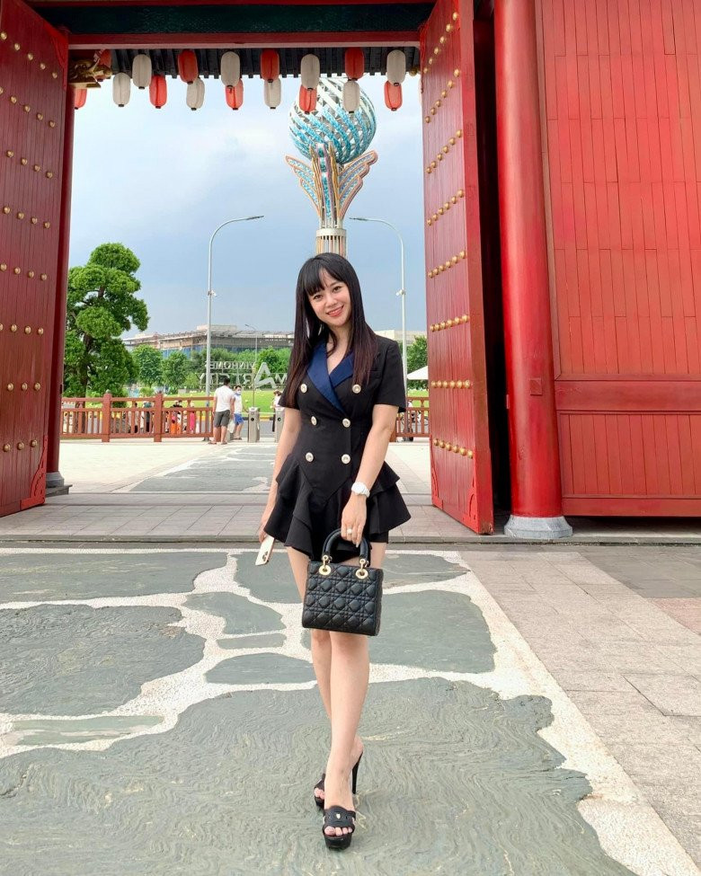 Nữ CEO dân tộc Mường đẹp như Hoa hậu làm dân mạng chao đảo ảnh 8