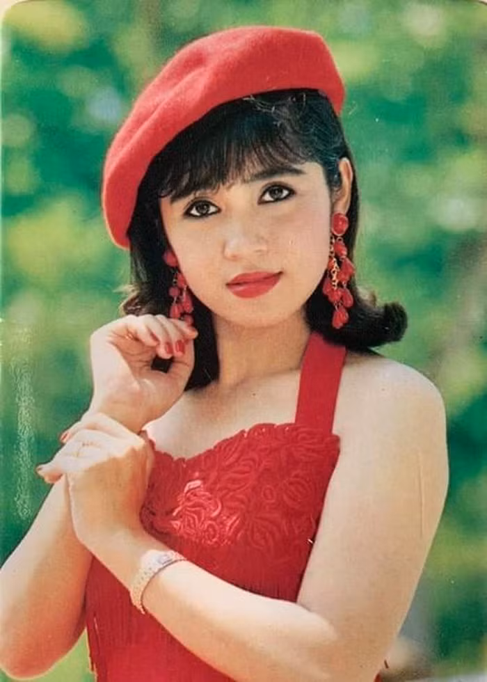 4 “nu hoang anh lich” dinh dam mot thoi gio ra sao?-Hinh-6