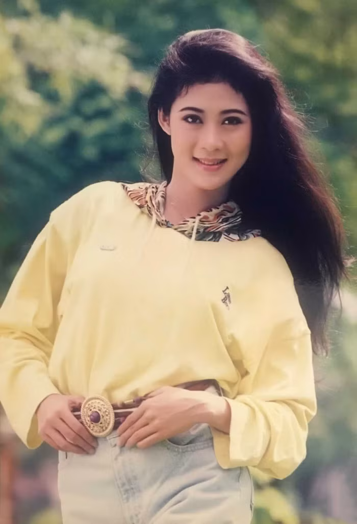 4 “nu hoang anh lich” dinh dam mot thoi gio ra sao?