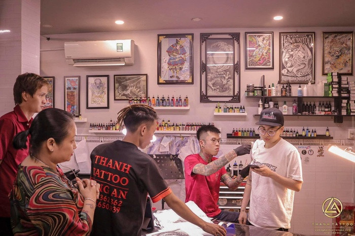 Bo nganh y di xam dao, chang trai Viet dat 4 giai thuong danh gia quoc te-Hinh-5