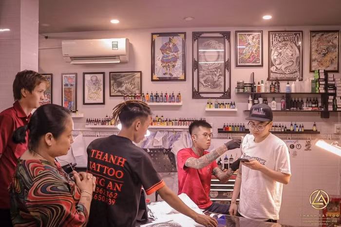 Bo nganh y di xam dao, chang trai Viet dat 4 giai thuong danh gia quoc te-Hinh-5