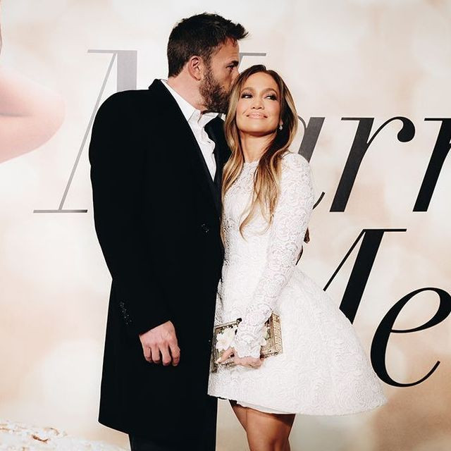 Ảnh cưới đẹp như mơ của Jennifer Lopez khi làm cô dâu ở tuổi 53 - Hình 7 Anh cuoi dep nhu mo cua Jennifer Lopez khi lam co dau o tuoi 53-Hinh-7