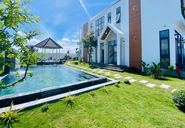 Biet thu bien 600 m2 tri gia gan 10 ty dong cua nghe si Le Giang-Hinh-6