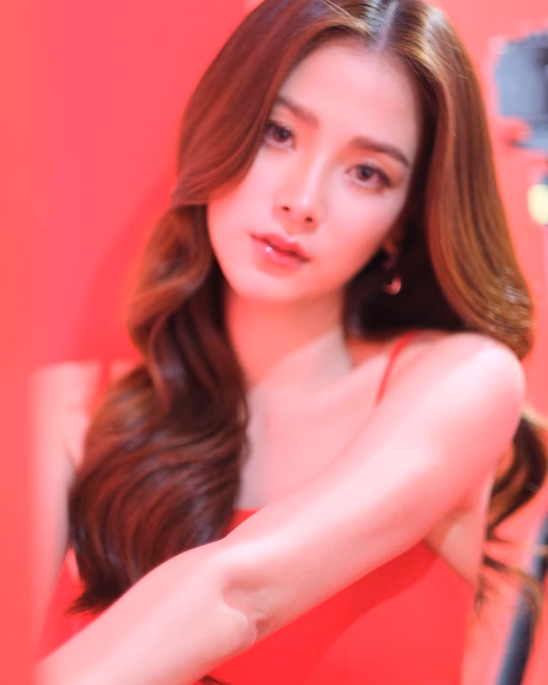 Baifern Pimchanok xinh xuat sac voi dam day lo xuong quai xanh-Hinh-2