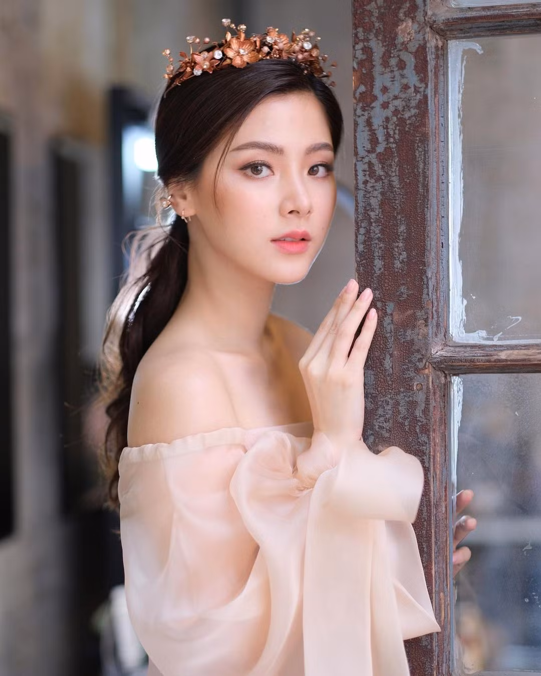 Baifern Pimchanok xinh xuat sac voi dam day lo xuong quai xanh-Hinh-6