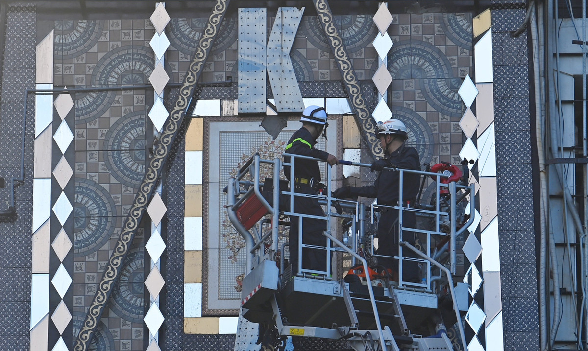 Noi dau nguoi than 3 chien si hy sinh khi chua chay quan karaoke-Hinh-2