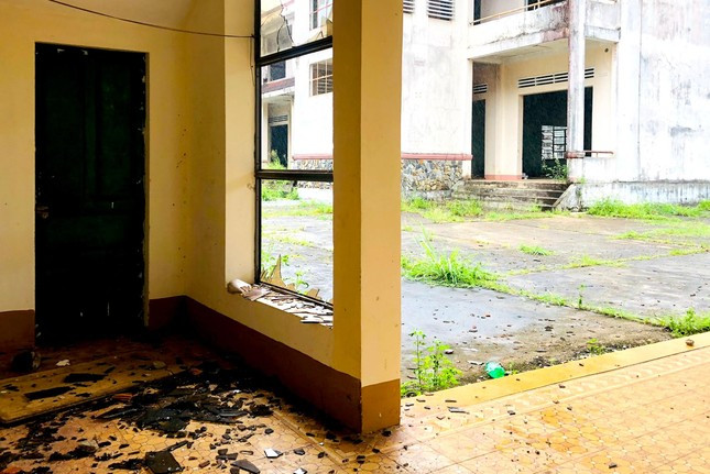 Chi hon 2,1 ty dong sua Truong Cao dang Nghe roi... bo hoang-Hinh-3