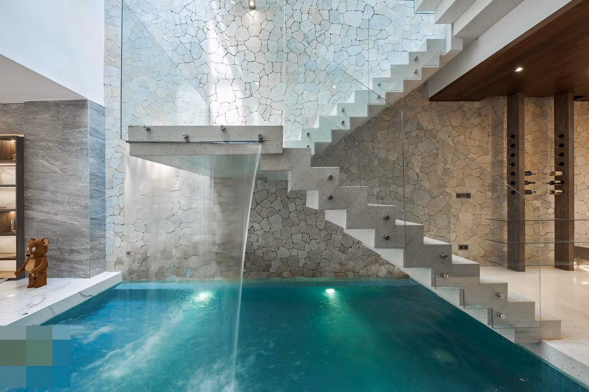 Ngoi nha co be boi sat phong khach mang resort vao khong gian song-Hinh-7