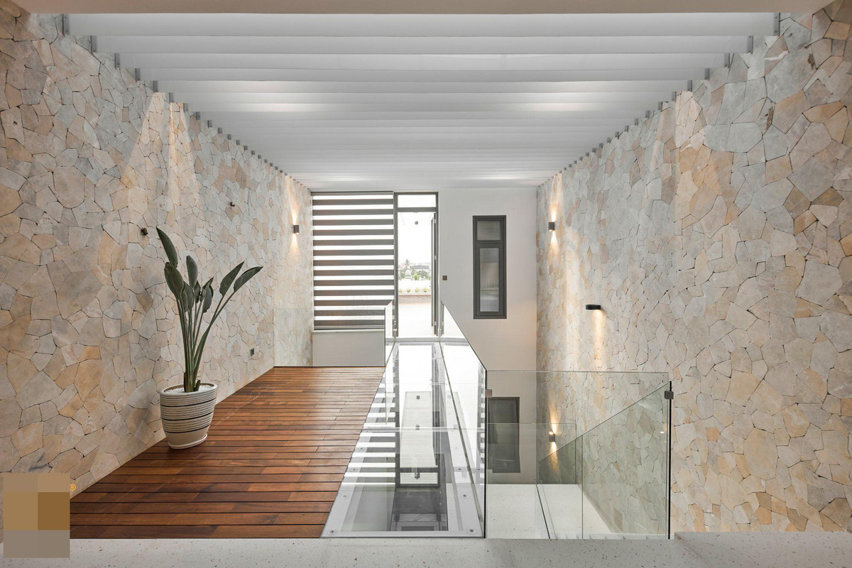 Ngoi nha co be boi sat phong khach mang resort vao khong gian song-Hinh-39