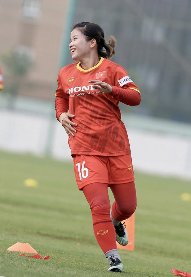 Chuyện về người hùng thầm lặng ở đội tuyển nữ Việt Nam Chuyen ve nguoi hung tham lang o doi tuyen nu Viet Nam