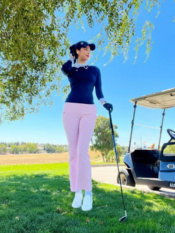 Hoa hậu Phạm Hương thực hiện 'tư thế vua' trong yoga - Hình 6 Hoa hau Pham Huong thuc hien 'tu the vua' trong yoga-Hinh-6