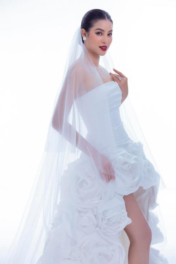 Hoa hậu Phạm Hương thực hiện 'tư thế vua' trong yoga - Hình 8 Hoa hau Pham Huong thuc hien 'tu the vua' trong yoga-Hinh-8