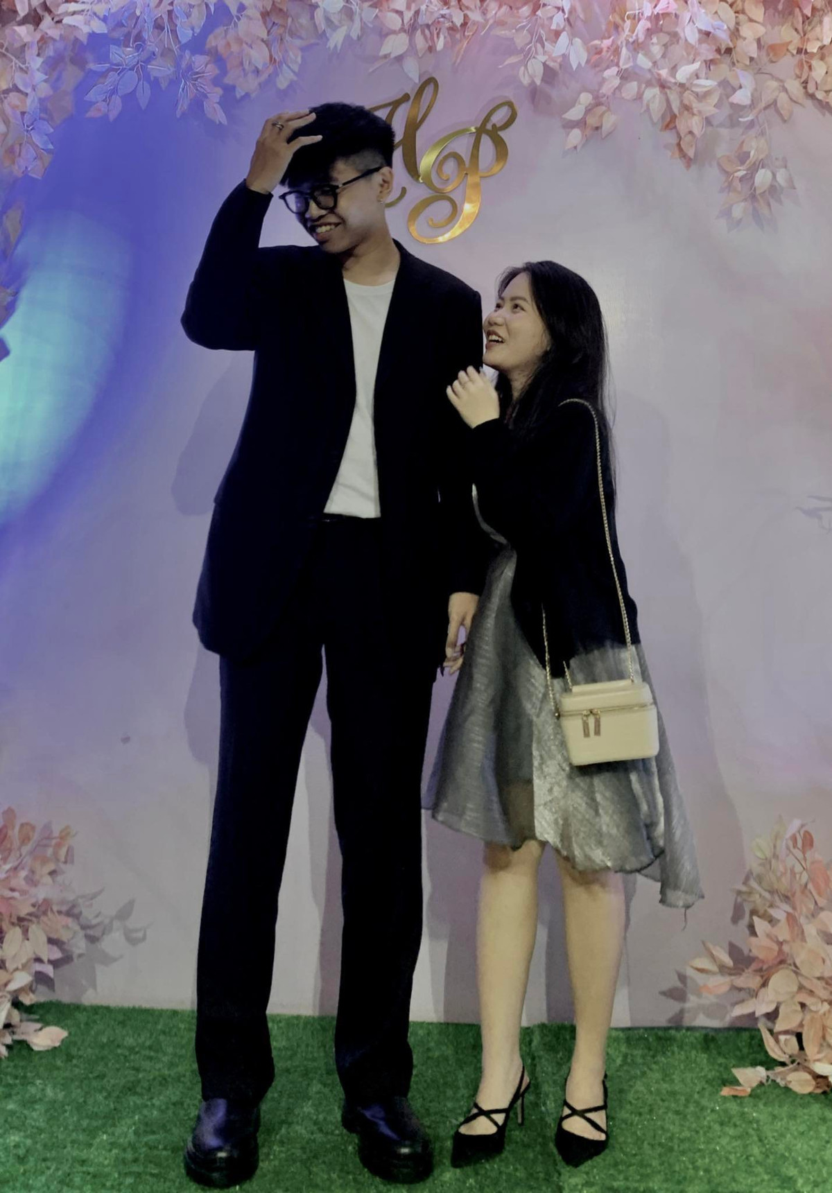 Tinh phi cung leo thang theo bao gia-Hinh-3