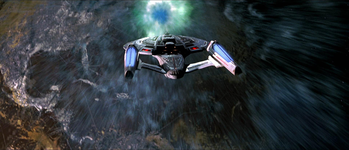 Điều gì xảy ra kni tàu vũ trụ Warp Drive bay vào lỗ đen? - Hình 5 Dieu gi xay ra kni tau vu tru Warp Drive bay vao lo den?-Hinh-5