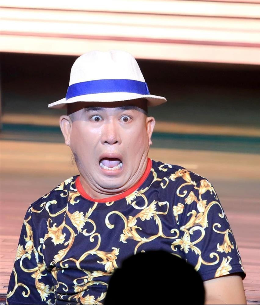 Nhat Cuong: Hon nhan 'ky la' 20 nam khong cuoi, U60 song nho YouTube-Hinh-2