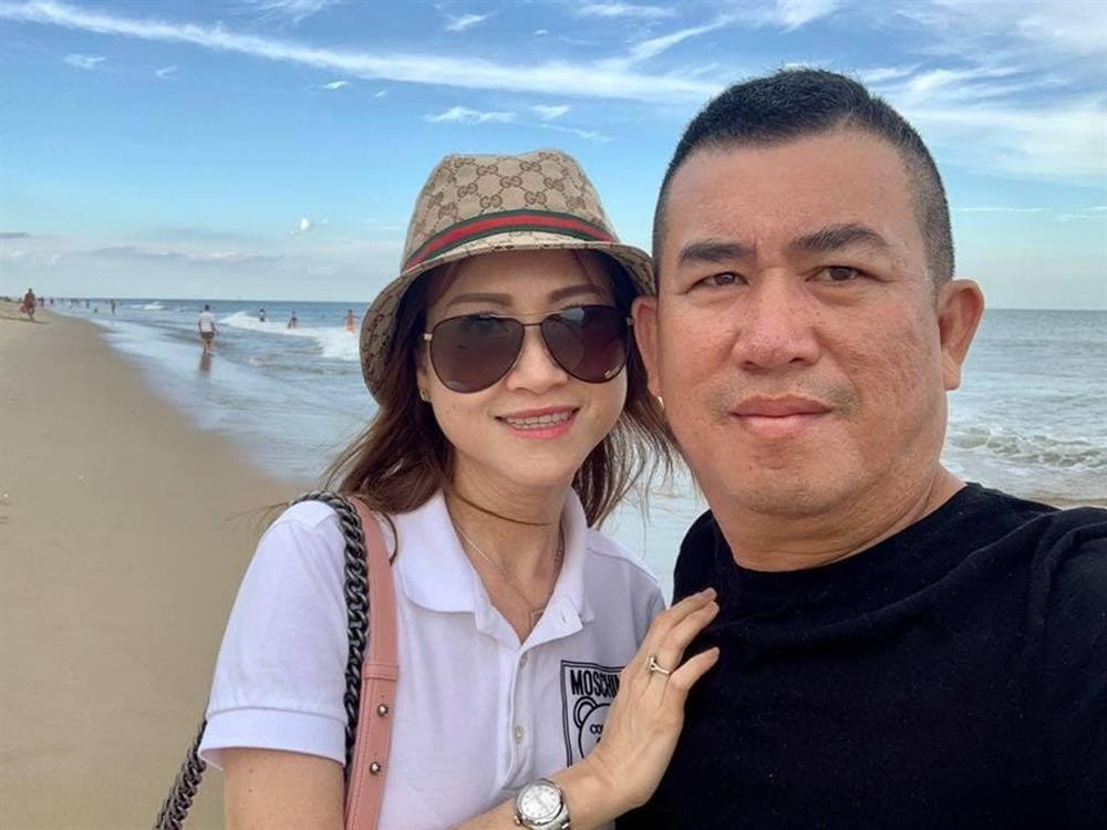 Nhat Cuong: Hon nhan 'ky la' 20 nam khong cuoi, U60 song nho YouTube-Hinh-3