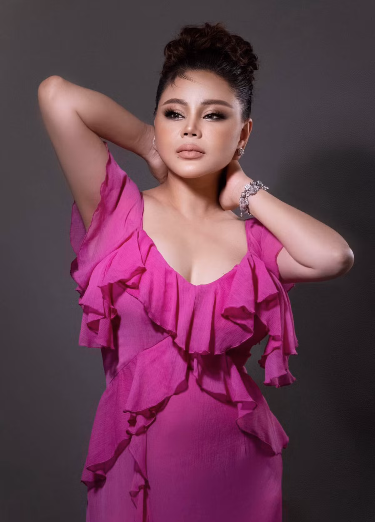 “Dai gia dong bang Song Cuu Long” tiet lo ly do deo kin kim cuong-Hinh-6