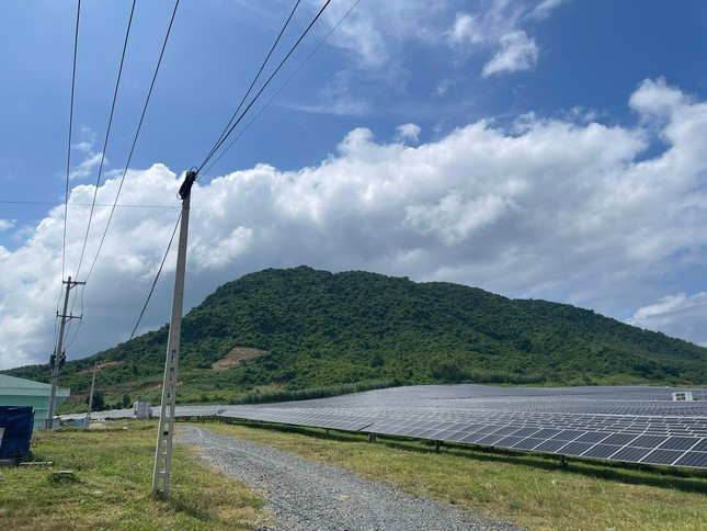 Bo Cong an yeu cau cung cap ho so du an dien mat troi o Khanh Hoa