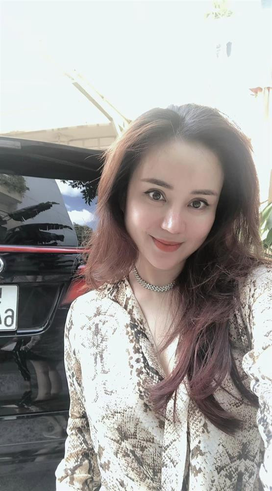 hông qua clip bị "đào lại" trên mạng xã hội, khán giả nhận xét Vy Oanh đã chăm sóc da, nâng cơ mặt, xóa nếp nhăn để có được sự trẻ trung một cách tự nhiên nhất.