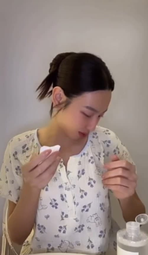 Bi don co bau, Thuy Tien phan ung sao khien dan tinh cuoi khong ngot?-Hinh-4