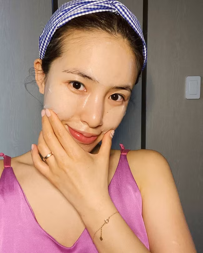 4 lỗi chăm sóc cơ bản vào mùa hè khiến da ngày càng xỉn - Hình 2 4 loi cham soc co ban vao mua he khien da ngay cang xin-Hinh-2